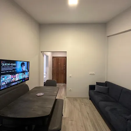 Ξενοδοχείο με διαμερίσματα Real Homes Lara *